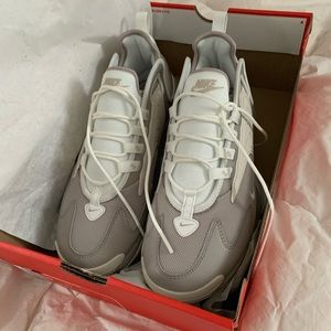 Sz 10 Brand New Nike Zoom